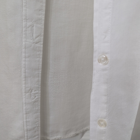NWOT long sleeve button down M - Picture 2 of 4